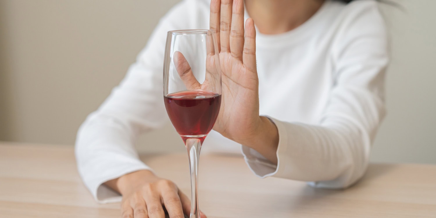 Reflecting on calorie consumption from past drinking lowers desire for alcohol in women