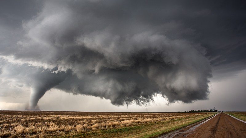 Cosmic rays could help reveal how tornadoes form