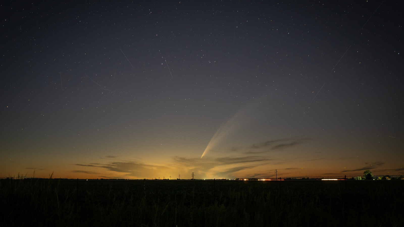 Comet C/2024 G3 ATLAS' 'near-death encounter' with the sun may have blown it apart, new photos suggest