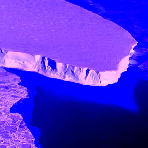 Doomsday Glacier Approaching Catastrophic Collapse Urfd4o