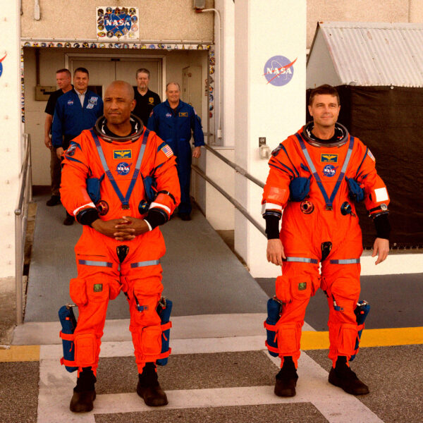 Nasa Astronauts Moon Dress Rehearsal 0y5dfr
