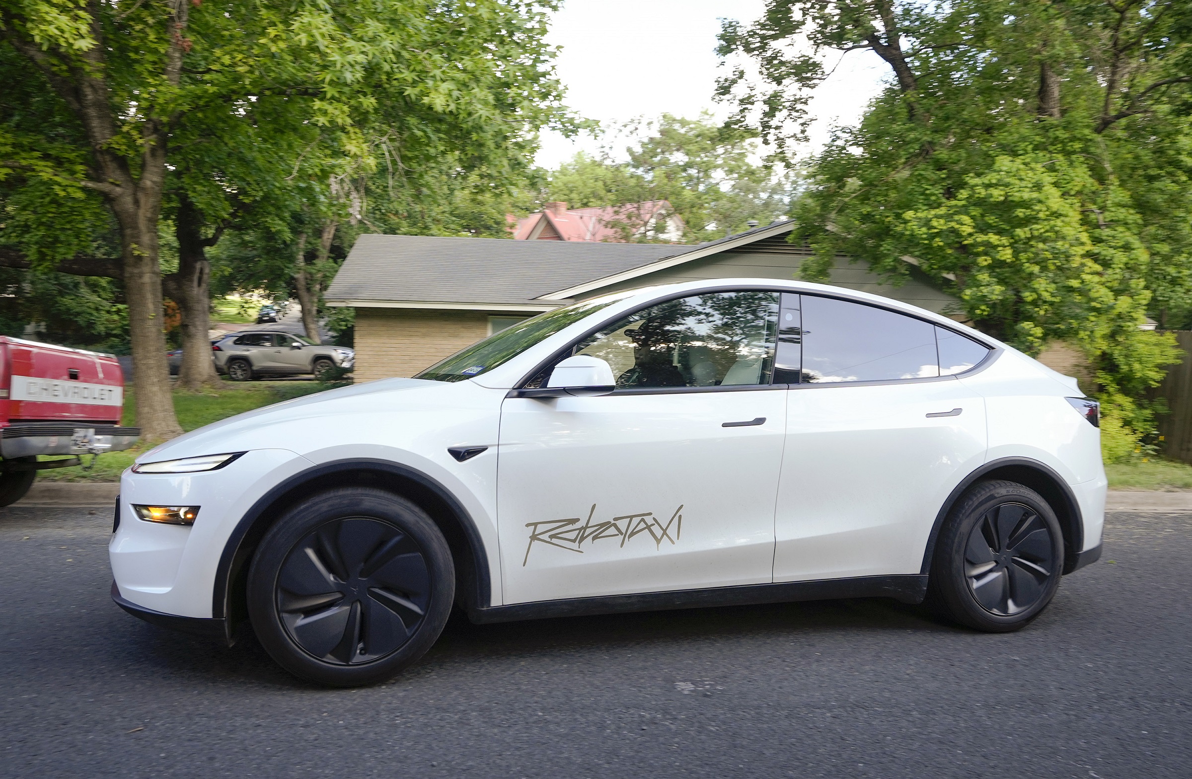 Tesla Robotaxi Smoke Mirrors Tmggvn