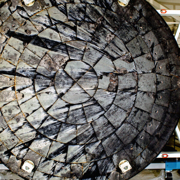 Experts Warn That There’s Something Wrong With the Moon Rocket NASA Is About to Launch With Astronauts Aboard