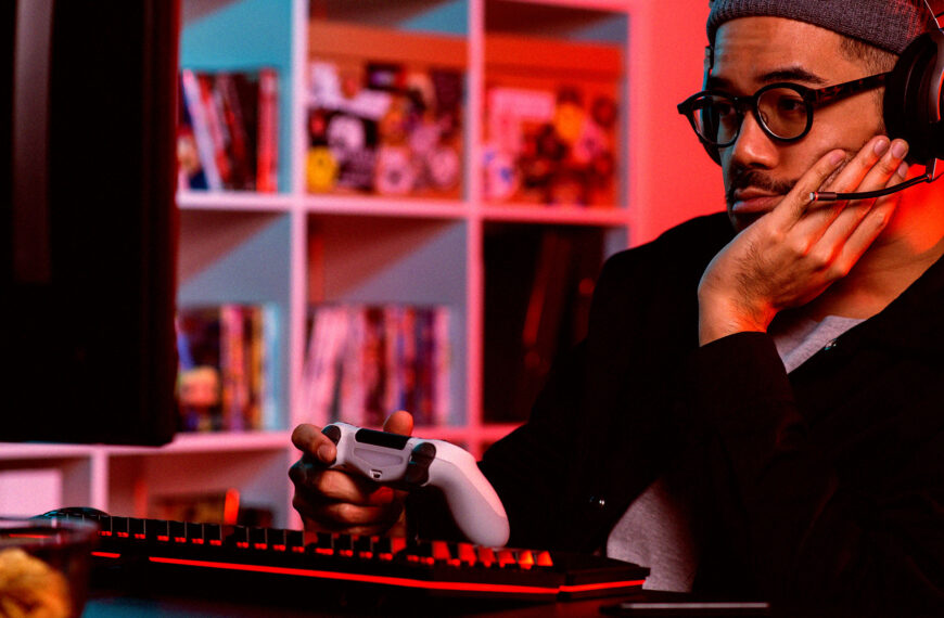 Sony Patents AI That Plays Video Games for You If You Get Stuck