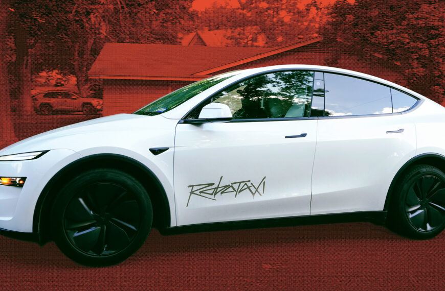Tesla Quietly Pauses Its “Unsupervised” Robotaxi Rides as Reality Sets In