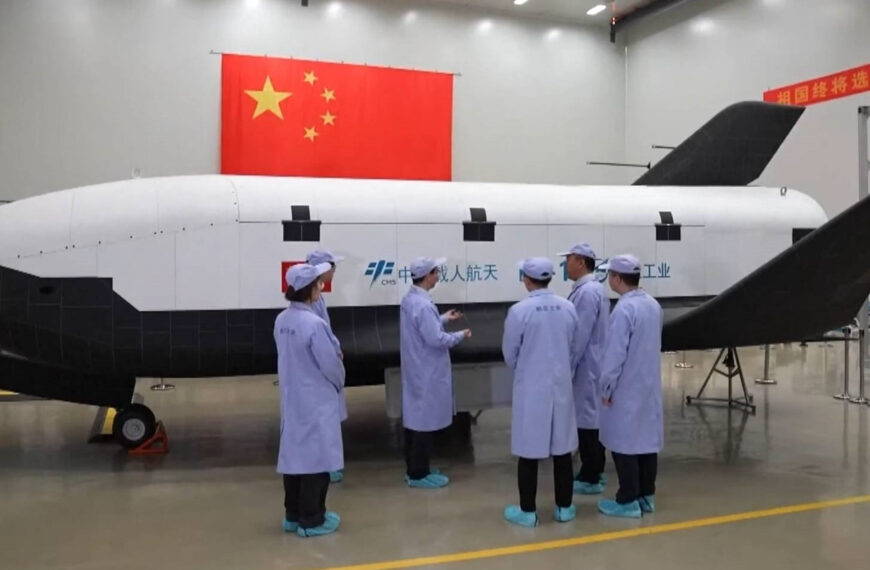 Mysterious Chinese Space Plane Conducting Unknown Mission in Orbit