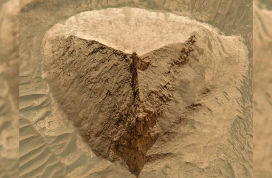 Why Is Everyone Losing Their Minds Over This Little Old Mars Pyramid?