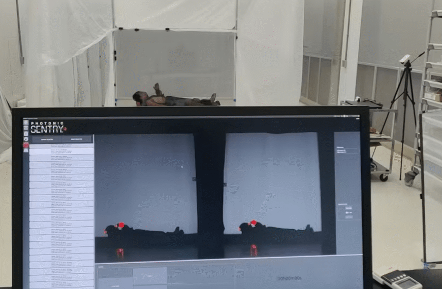 Scientists Recruit Undergrad to Step Into Room Filled With Ravenous Mosquitoes for “Full-Body Massacre”