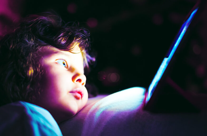 China Cracking Down on the Types of AI That Are Tearing America Apart