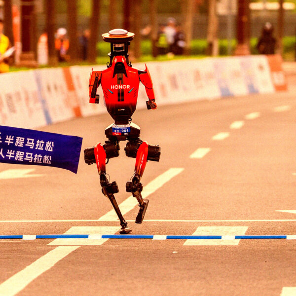 Chinese Humanoid Robot Runs Half Marathon, Beats Fastest&hellip;