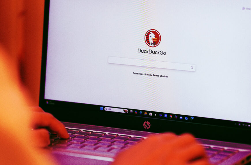 DuckDuckGo Installs Spike as Google Moves to Replace Search With AI