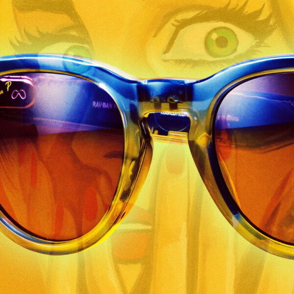 Man Wearing Smart Glasses Secretly Records Woman, Demands&hellip;