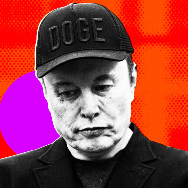 Tesla Insiders Admit Self-Driving Is a Complete Disaster