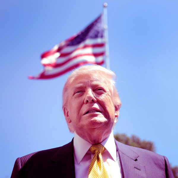 Trump Caught Buying Tech Stocks and Then Pumping&hellip;
