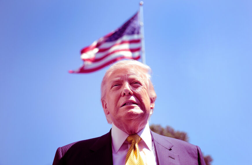 Trump Caught Buying Tech Stocks and Then Pumping Their Value by Publicly Praising Them