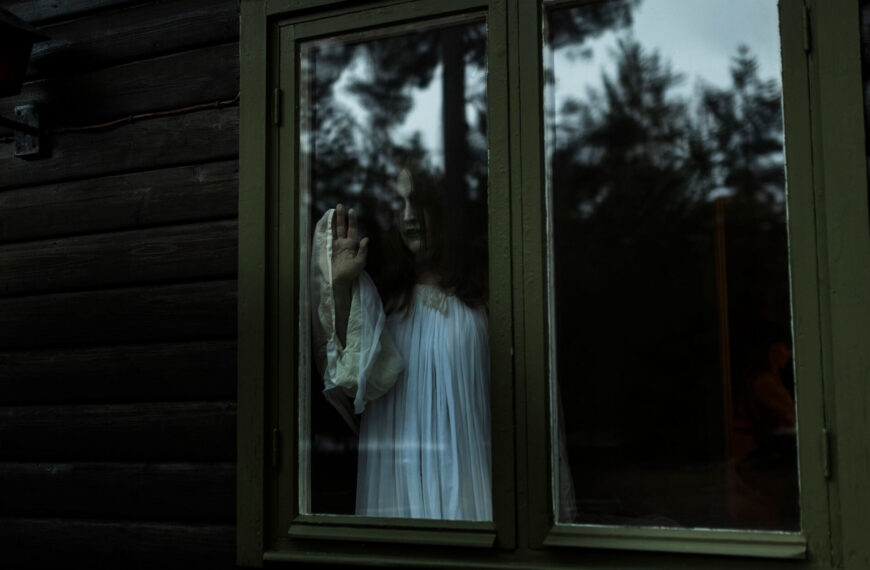 Scientists Say They’ve Figured Out What Causes “Ghosts”