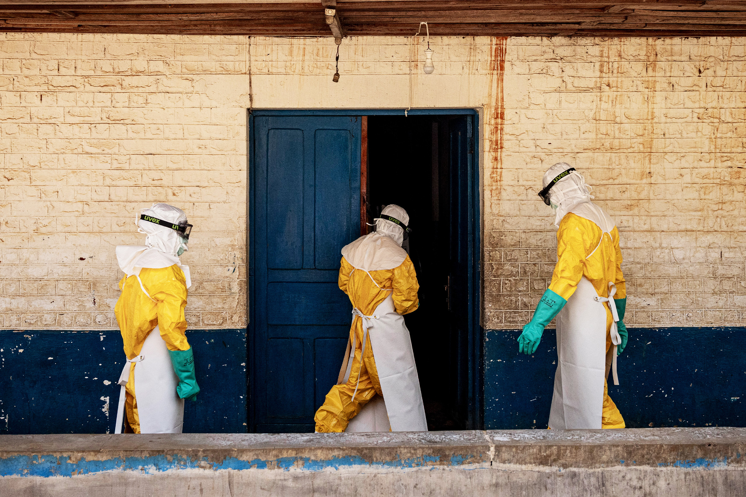 Ebola Expert Fears Outbreak Is Heading Into “Nightmare Scenario”