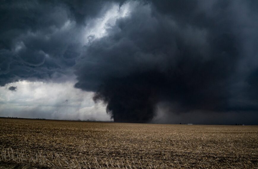 Illinois Is Getting Battered by Freak Tornadoes