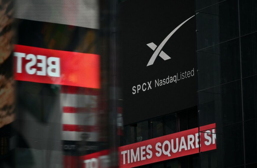 SpaceX Stock Has Officially Fallen Below Its Opening Price