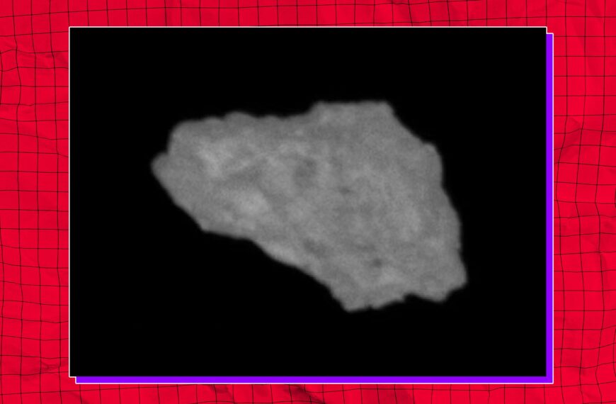 Chinese Spacecraft Approaches Mysterious Object Near Earth