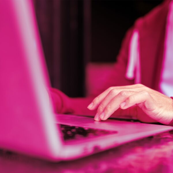 Law School Bans Laptops and Phones as AI&hellip;