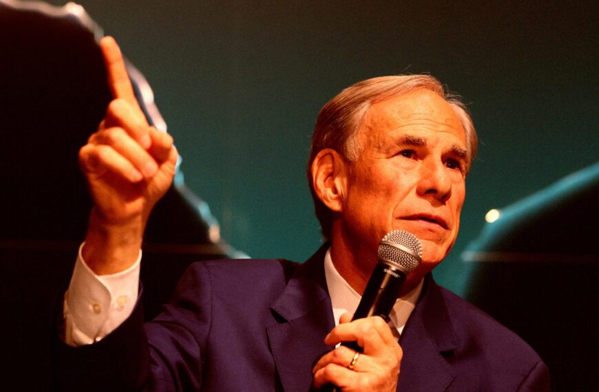 Texas Governor Suddenly Turns on Data Centers as Backlash Grows