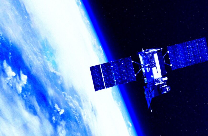 Google Gearing Up to Launch Experimental “Data Center” Into Space Next Week