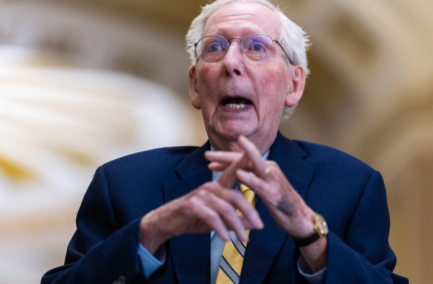 Mitch McConnell Looks Pretty Scary Now That He’s Back, and Doctors Are Worried He Could Drop Dead