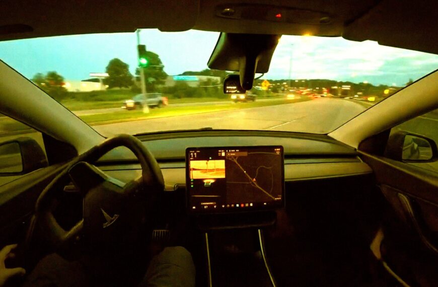 We Are Alarmed to Learn That People Are Installing DIY Self-Driving “Mods” on Their Cars