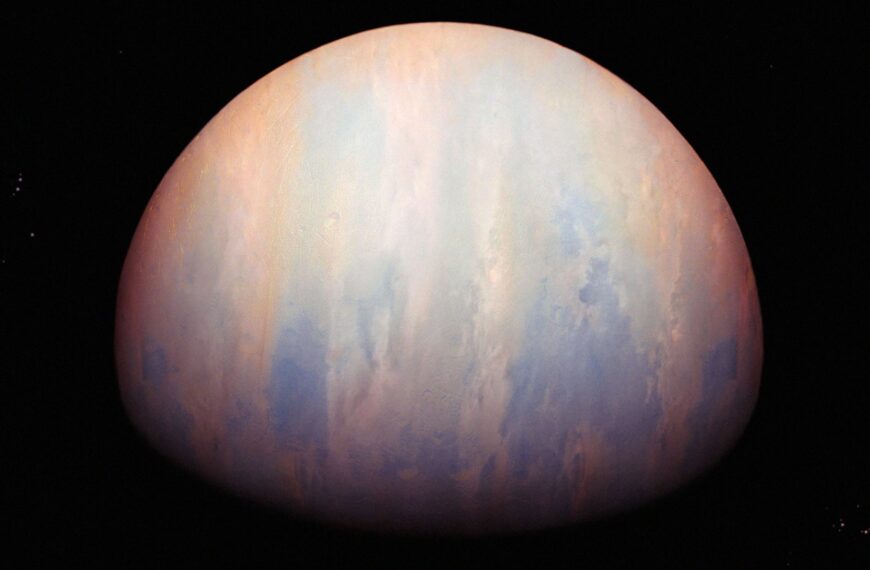 Harvard Scientists Detect Radio Signal Coming Directly From Planet Outside the Solar System
