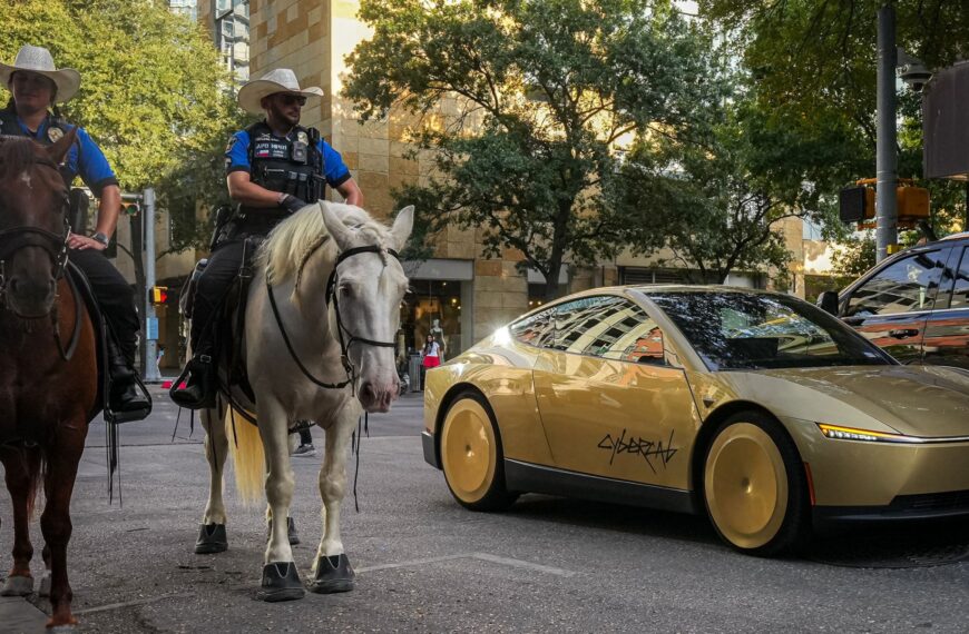 Tesla Investors Disturbed by Cybercab’s Obvious&hellip;