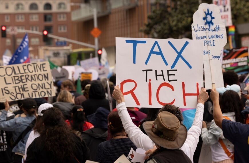 An Overwhelming Percent of Americans Now Want to Pause AI and Tax Billionaires