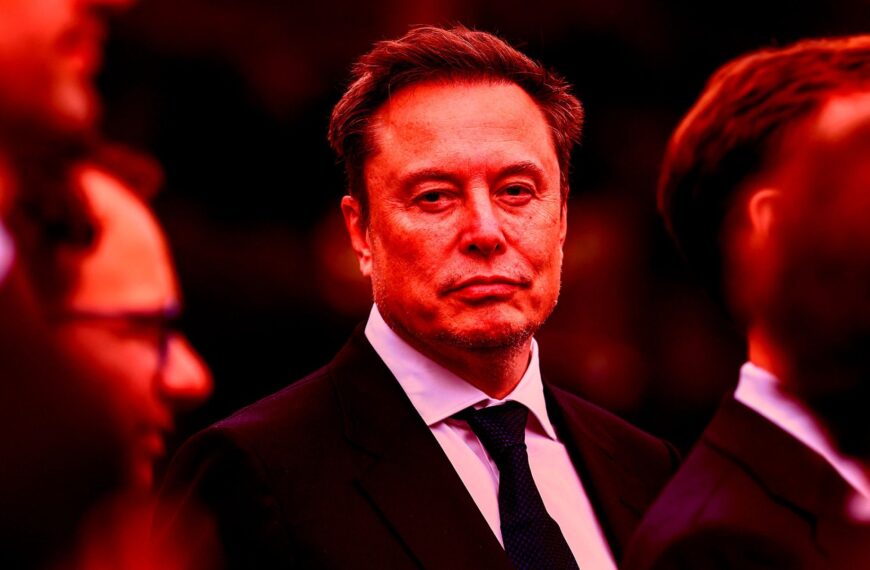Elon Musk Says It Was the Pentagon That Shut Down Starlink for the Ukrainian Military