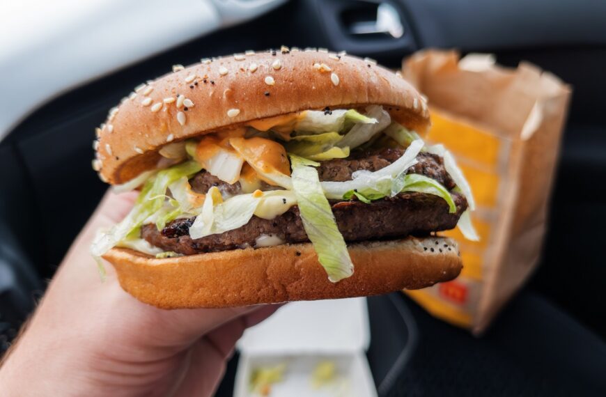 McDonalds Has Secretly Deployed AI Models to Determine Exactly What to Charge You for Its Mid Fast Food Burgers