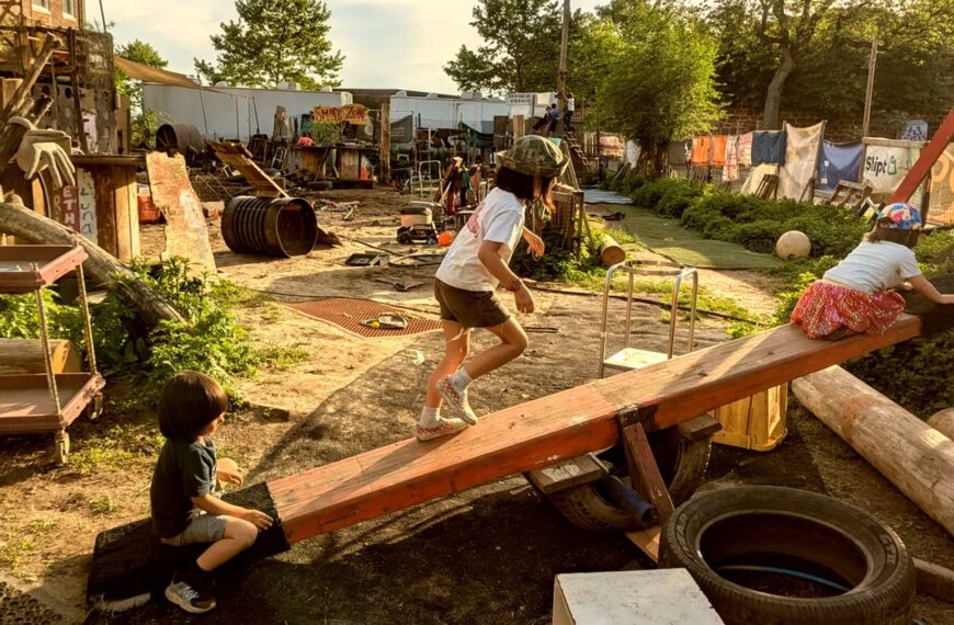 Parents Are Sending Their Kids to a Playground Where They’re Given Saws and Hammers to Ward Off Brainrot