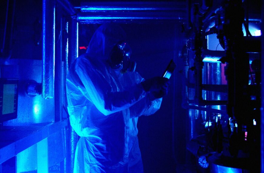 Something About Russia Insisting Everything Is Fine After the Lab Leak Death Is Making Us Nervous