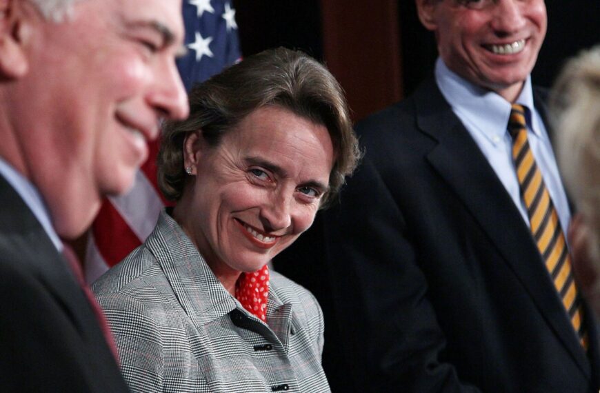 Senator Who Tried to Ban Prediction Markets Gets Hired by Kalshi as a Lobbyist