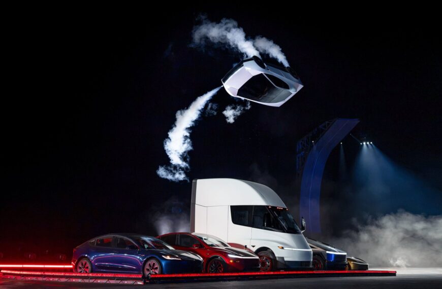 Tesla’s New Flying Death Trap Looks a Lot Like a Cybertruck